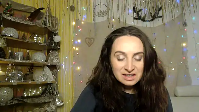 Snapshot of AskMeStandUp chatting on January 31, 2026, 10:41 pm AskMeStandUp online show from January 31, 2026, 10:41 pm