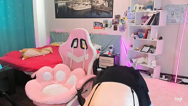 Snapshot of Ramona_Johnson chatting on February 24, 2025, 10:04 am Ramona Johnson online show from February 24, 2025, 10:04 am