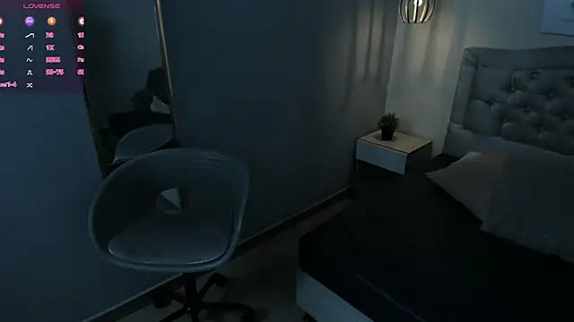 Snapshot of escarleth__ chatting on June 18, 2026, 2:22 pm escarleth online show from June 18, 2026, 2:22 pm
