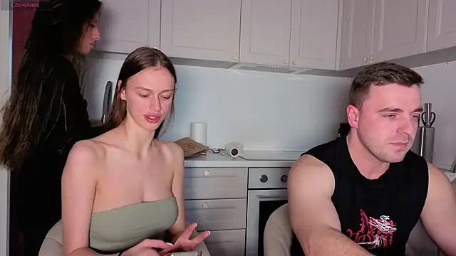 Snapshot of fcjuicy_pussy chatting on October 13, 2025, 12:18 pm fcjuicy pussy online show from October 13, 2025, 12:18 pm