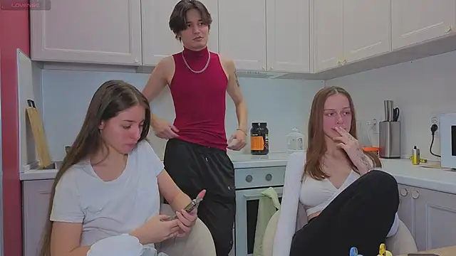 Snapshot of fcjuicy_pussy chatting on November 24, 2025, 10:59 am fcjuicy pussy online show from November 24, 2025, 10:59 am