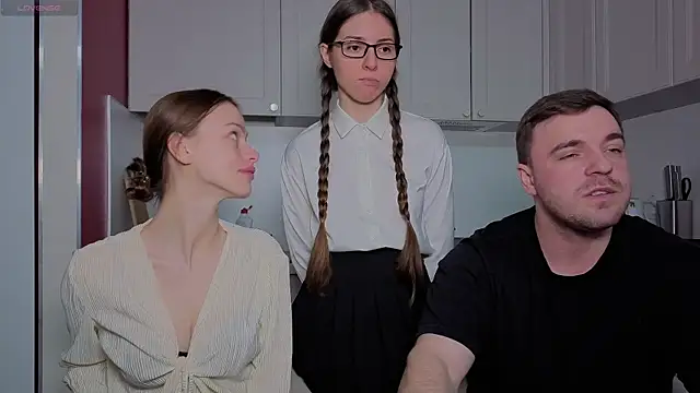 Snapshot of fcjuicy_pussy chatting on December 4, 2025, 10:25 am fcjuicy pussy online show from December 4, 2025, 10:25 am