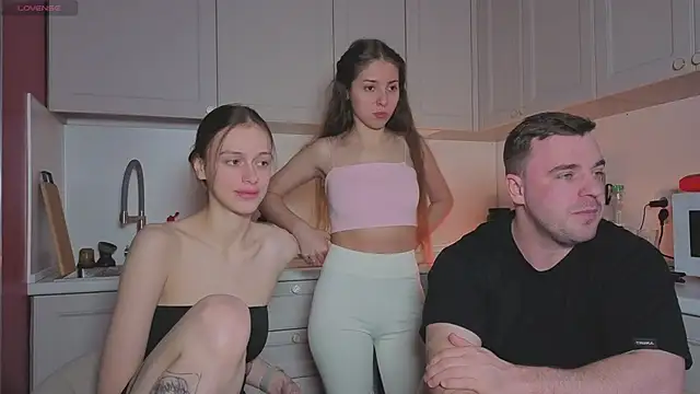 Snapshot of fcjuicy_pussy chatting on November 23, 2025, 9:30 am fcjuicy pussy online show from November 23, 2025, 9:30 am