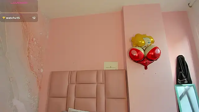 Snapshot of soyzarahtorres chatting on October 13, 2025, 3:46 pm soyzarahtorres online show from October 13, 2025, 3:46 pm