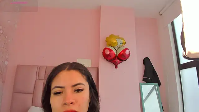 Snapshot of soyzarahtorres chatting on November 29, 2025, 5:57 pm soyzarahtorres online show from November 29, 2025, 5:57 pm