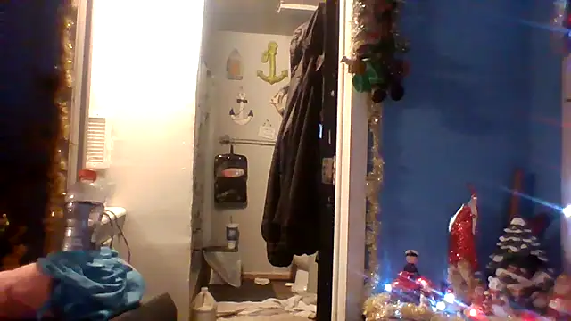 Snapshot of lilbishmiss chatting on December 23, 2025, 2:44 am lilbishmiss online show from December 23, 2025, 2:44 am