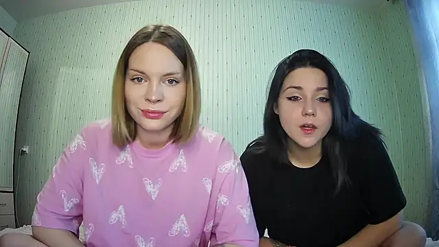 ChrisGirls online show from October 23, 2025, 10:25 am