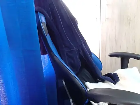 Snapshot of Erotic_latina chatting on October 8, 2025, 12:07 pm Erotic latina online show from October 8, 2025, 12:07 pm