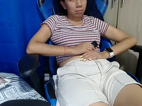 Snapshot of Erotic_latina chatting on November 24, 2025, 12:32 am Erotic latina online show from November 24, 2025, 12:32 am