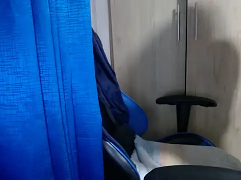 Snapshot of Erotic_latina chatting on October 12, 2025, 12:45 am Erotic latina online show from October 12, 2025, 12:45 am