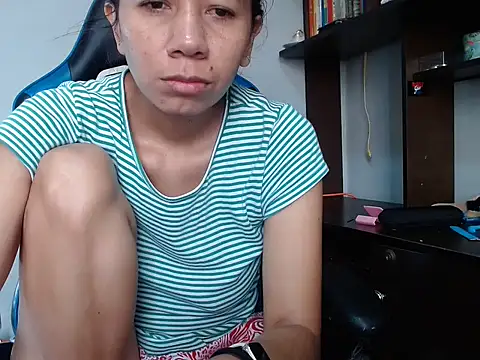 Snapshot of Erotic_latina chatting on November 5, 2025, 12:30 pm Erotic latina online show from November 5, 2025, 12:30 pm