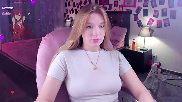 KarambaMoon online show from November 13, 2025, 8:57 pm