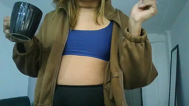 Snapshot of Yerucita chatting on June 25, 2026, 4:54 am Yerucita online show from June 25, 2026, 4:54 am