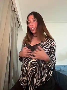 Snapshot of Yerucita chatting on May 10, 2026, 7:34 am Yerucita online show from May 10, 2026, 7:34 am