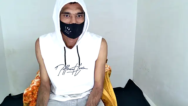 Snapshot of Habibi_big_b chatting on November 29, 2025, 5:02 pm Habibi big b online show from November 29, 2025, 5:02 pm