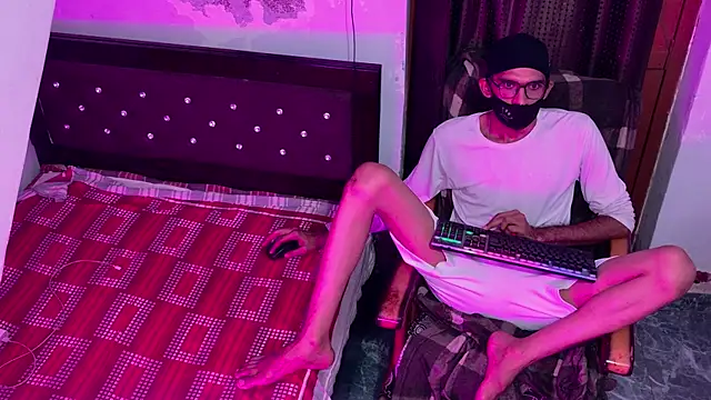 Snapshot of Habibi_big_b chatting on October 16, 2025, 5:54 pm Habibi big b online show from October 16, 2025, 5:54 pm