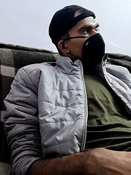 Snapshot of Habibi_big_b chatting on February 6, 2025, 5:46 am Habibi big b online show from February 6, 2025, 5:46 am