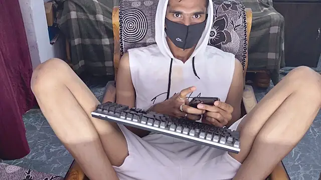Snapshot of Habibi_big_b chatting on May 10, 2026, 8:40 am Habibi big b online show from May 10, 2026, 8:40 am