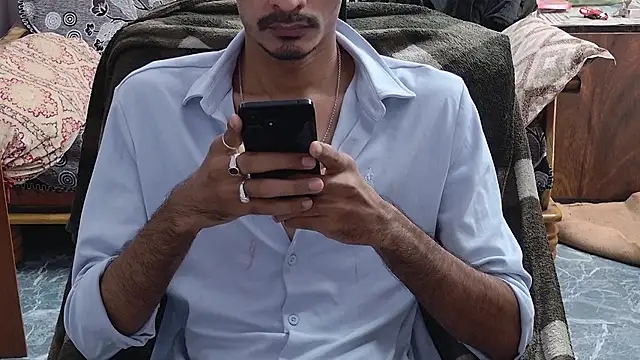 Snapshot of Habibi_big_b chatting on May 6, 2026, 6:28 am Habibi big b online show from May 6, 2026, 6:28 am