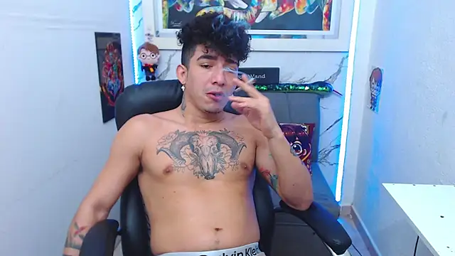 targuerian22 online show from November 29, 2025, 6:57 am