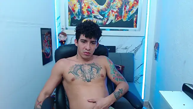 Snapshot of targuerian22 chatting on November 14, 2025, 3:32 am targuerian22 online show from November 14, 2025, 3:32 am