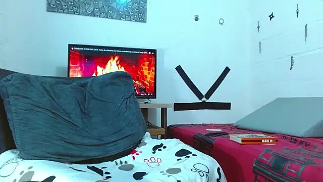 Snapshot of targuerian22 chatting on January 18, 2025, 4:04 am targuerian22 online show from January 18, 2025, 4:04 am