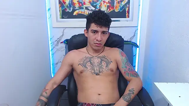 Snapshot of targuerian22 chatting on September 14, 2025, 1:06 am targuerian22 online show from September 14, 2025, 1:06 am