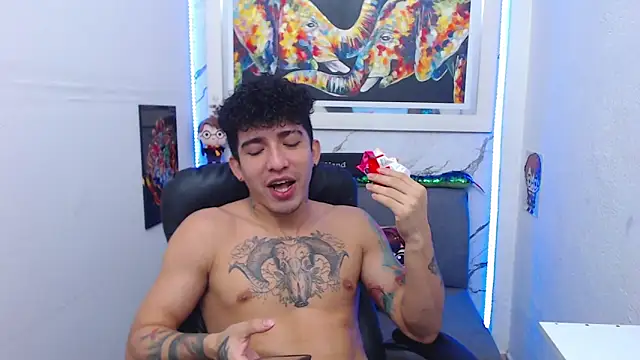 Snapshot of targuerian22 chatting on October 31, 2025, 12:18 am targuerian22 online show from October 31, 2025, 12:18 am