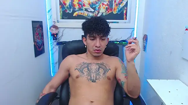 Snapshot of targuerian22 chatting on December 1, 2025, 2:51 pm targuerian22 online show from December 1, 2025, 2:51 pm