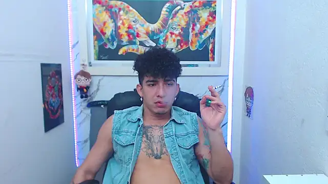 Snapshot of targuerian22 chatting on November 30, 2025, 2:34 am targuerian22 online show from November 30, 2025, 2:34 am