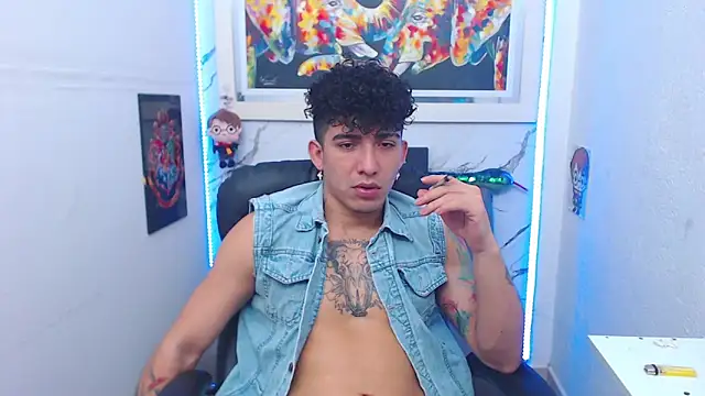 Snapshot of targuerian22 chatting on November 27, 2025, 11:32 am targuerian22 online show from November 27, 2025, 11:32 am