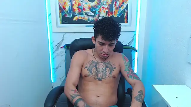 Snapshot of targuerian22 chatting on September 11, 2025, 12:10 am targuerian22 online show from September 11, 2025, 12:10 am