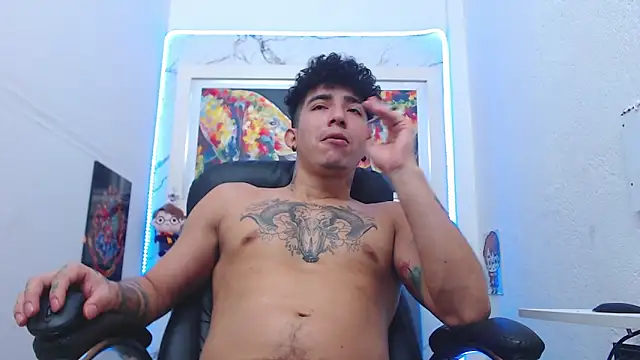 Snapshot of targuerian22 chatting on November 25, 2025, 8:25 am targuerian22 online show from November 25, 2025, 8:25 am