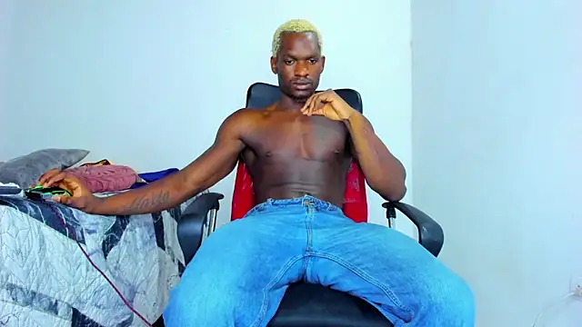 edwin mosquera1 online show from March 8, 2026, 3:21 am