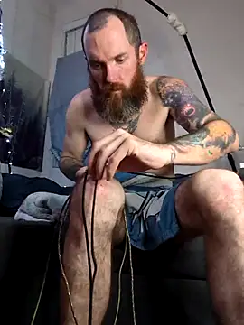 lit702 online show from October 27, 2025, 8:26 am