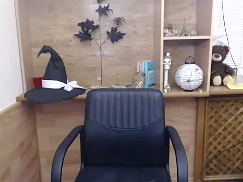 DaniellaKiss online show from December 3, 2025, 9:36 pm