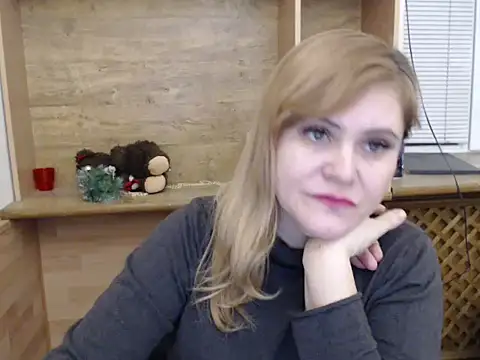 Snapshot of DaniellaKiss chatting on February 7, 2026, 8:50 pm DaniellaKiss online show from February 7, 2026, 8:50 pm