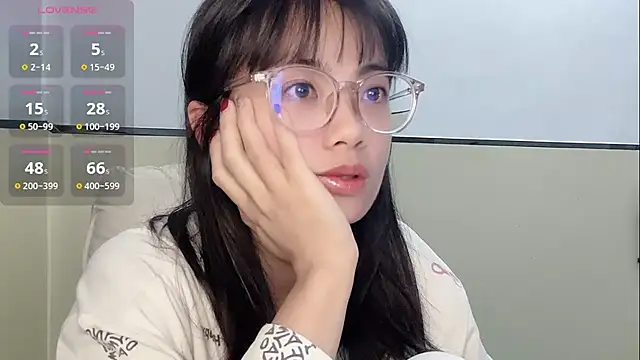 Snapshot of Honey-cici chatting on March 21, 2025, 7:11 am Honey-cici online show from March 21, 2025, 7:11 am