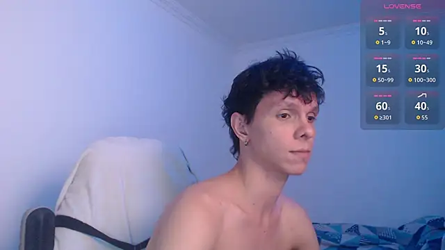 bryamado69 online show from April 22, 2026, 1:23 am