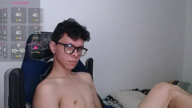 Snapshot of bryamado69 chatting on July 6, 2026, 3:03 pm bryamado69 online show from July 6, 2026, 3:03 pm