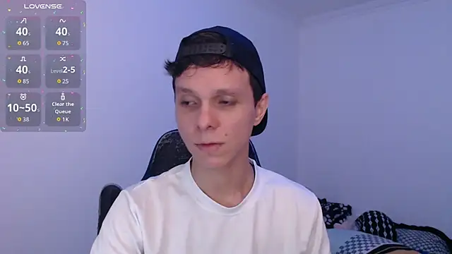 bryamado69 online show from December 18, 2025, 3:22 am