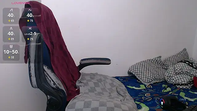 Snapshot of bryamado69 chatting on August 4, 2026, 2:05 am bryamado69 online show from August 4, 2026, 2:05 am