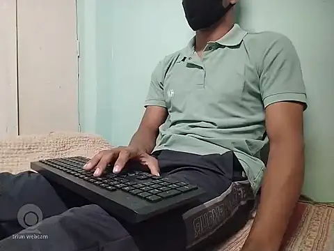 Snapshot of vicky0805 chatting on December 18, 2024, 8:53 am vicky0805 online show from December 18, 2024, 8:53 am