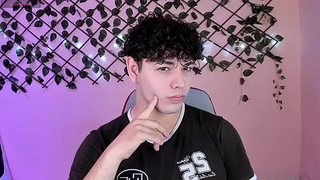 dani 2226 online show from May 5, 2026, 11:13 am