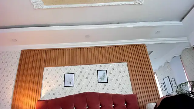 Princess Violett online show from March 10, 2026, 2:32 pm