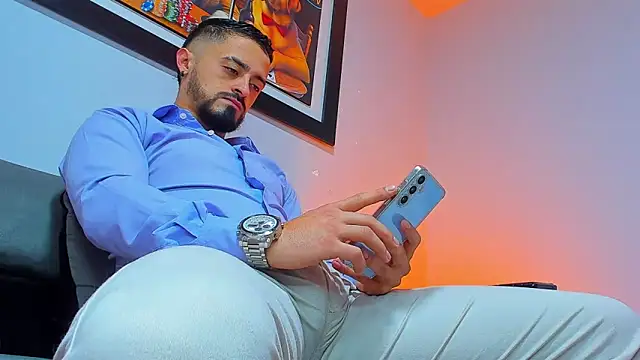 MAXIMUS MASTE3 online show from October 31, 2025, 7:43 pm