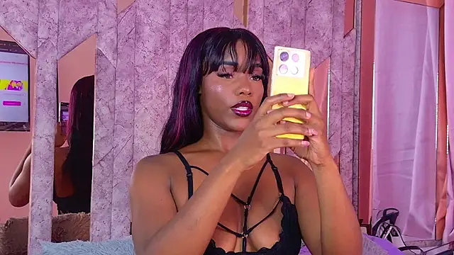 Snapshot of SarahBrunet chatting on October 15, 2025, 3:42 pm SarahBrunet online show from October 15, 2025, 3:42 pm