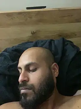 islandvybee55 online show from March 19, 2026, 2:11 am