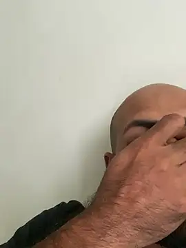 Snapshot of islandvybee55 chatting on February 16, 2025, 8:00 pm islandvybee55 online show from February 16, 2025, 8:00 pm