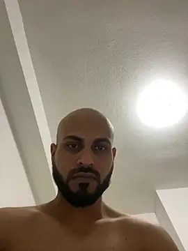 Snapshot of islandvybee55 chatting on January 17, 2025, 12:53 am islandvybee55 online show from January 17, 2025, 12:53 am